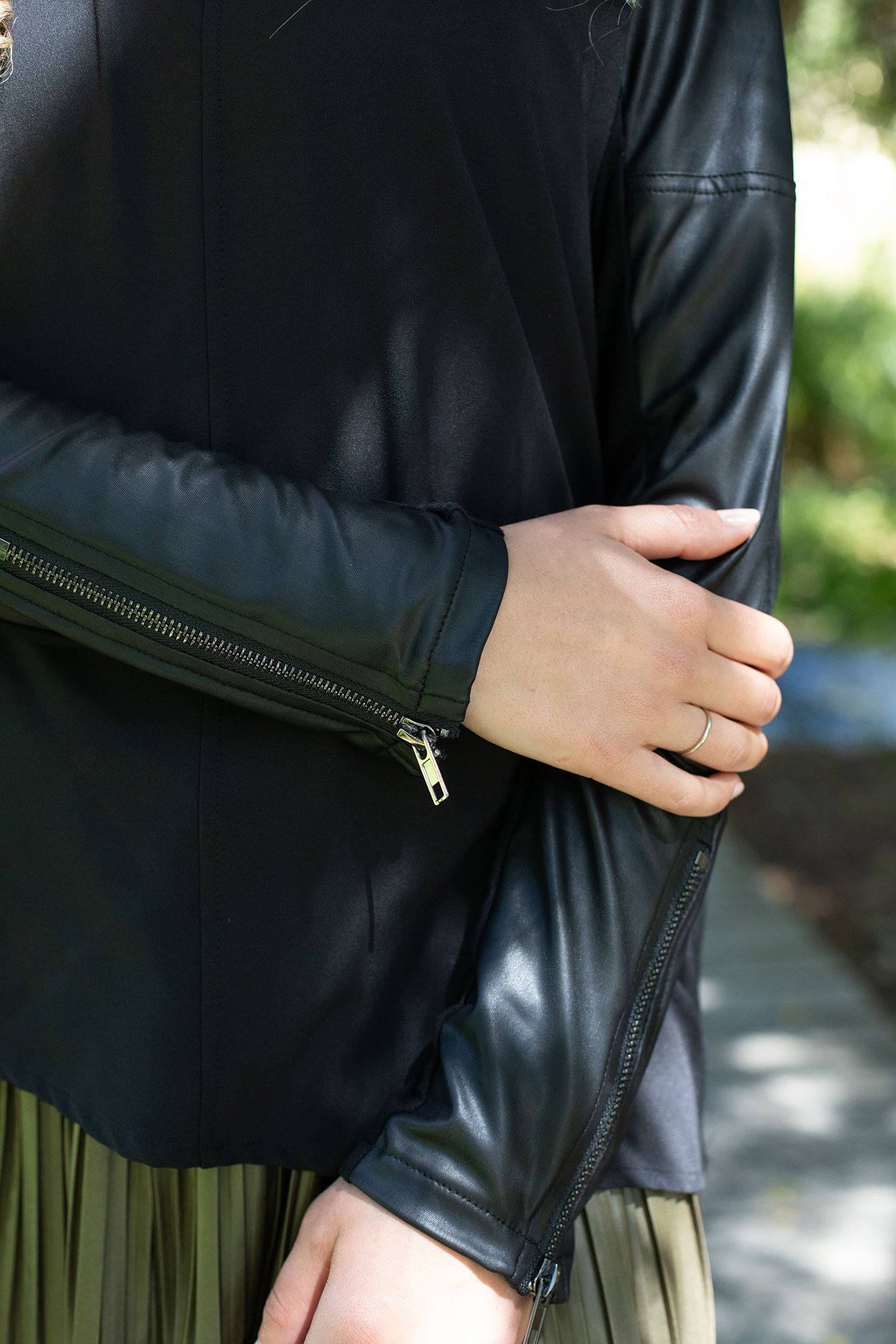 Black Zip Sleeve Top - ANTLER NZ