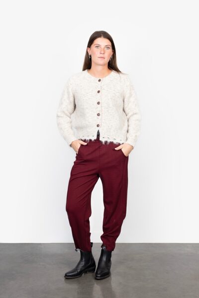 Antler Cw26 Bm Merlot 2 1024px